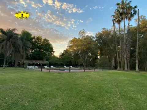 Casa 6 ambientes con 5 baños