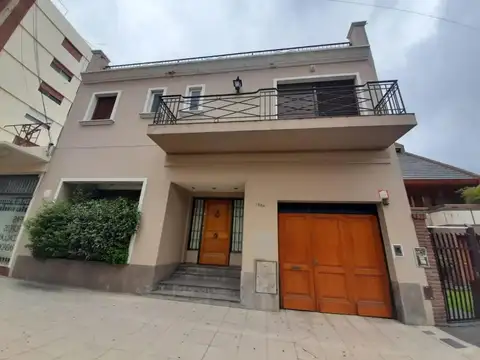 San Martin Ctro. Impecable Casa 5 Amb. Consulte  Acepta P