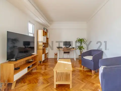 Jerónimo Salguero 1000, Piso 0