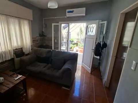 Depto Tipo Casa en Venta en Caseros, USD 92.000