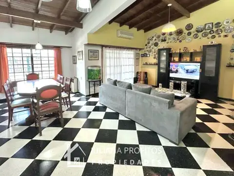 Casa en Venta de 4 dormitorios