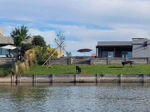 Casa en  alquiler a la laguna, Barrio San Sebastian, Area 5 (Escobar)