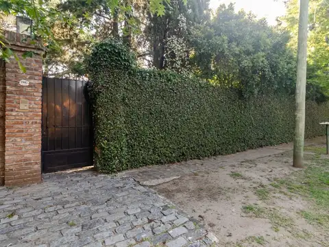 EXCELENTE CASA EN LA MEJOR ZONA DE LA HORQUETA