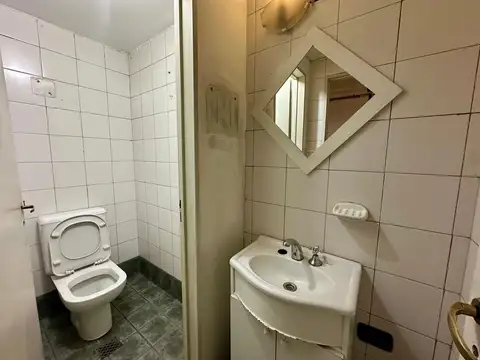 Local en Venta 75 años