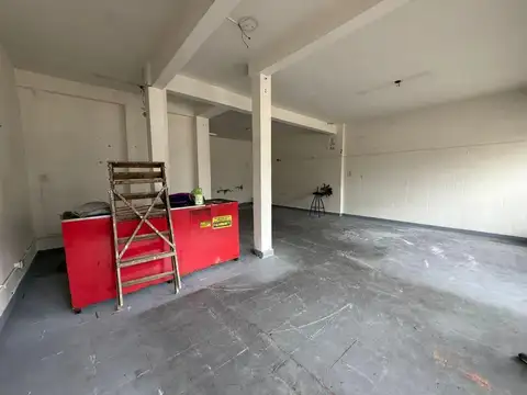 Avenida Marcelo Torcuato De Alvear 2700