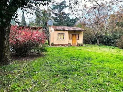 VENTA CASA 2 AMBIENTES /LOTE DE 1014 m2 EN GLEW