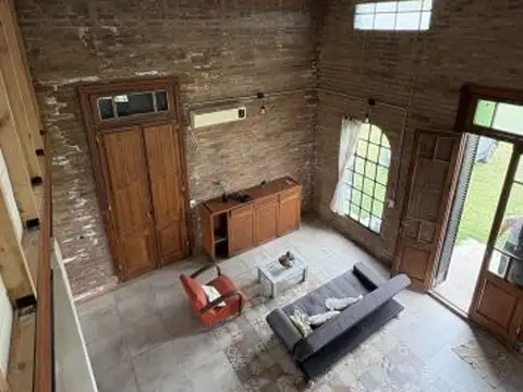 Casa 5 ambientes con 1 baño