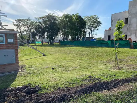 Terreno en Venta 34  mts Fondo