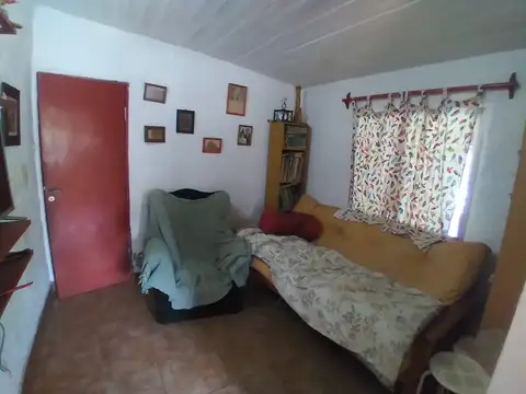 CASA CON PILETA Y PARQUE - LA LONJA - TERRENO 666 M2 - calle Fader entre Los Olmos y Los Algarrobos