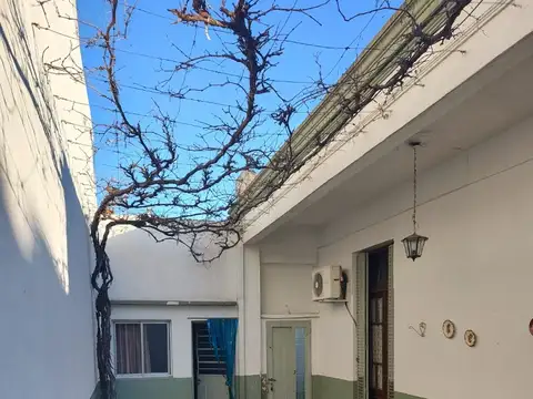 Casa en Venta en Ramos Mejia Sur, USD 130.000