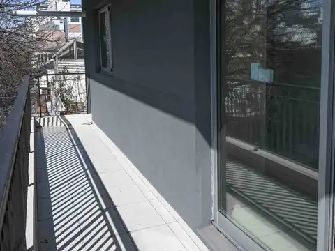 Departamento 4 ambientes con 2 baños