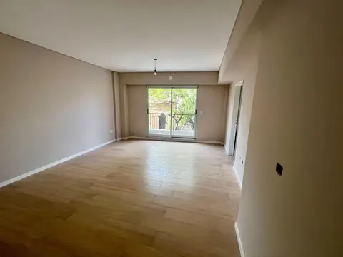 DEPARTAMENTO 4 AMBIENTES CON COCHERA EN CABALLITO