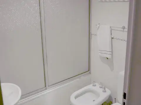 Casa en Venta 5 Ambientes con Garage en Parque Chacabuco