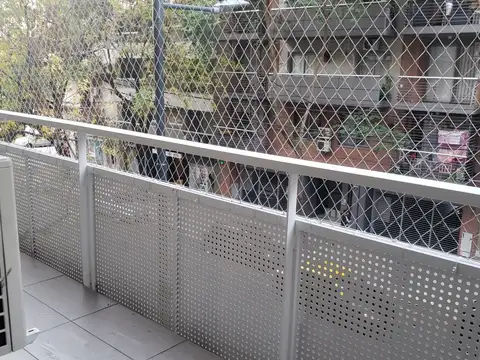 VILLA URQUIZA 2 AMB FRENTE CON BALCON EXCELENTE