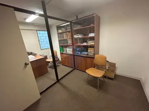VENTA Oficina 5 ambientes Centro