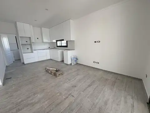 Av de los Lagos 100 86