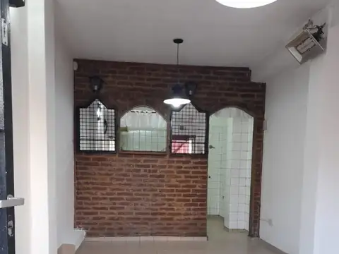 Local en Alquiler en Caseros, $ 350.000