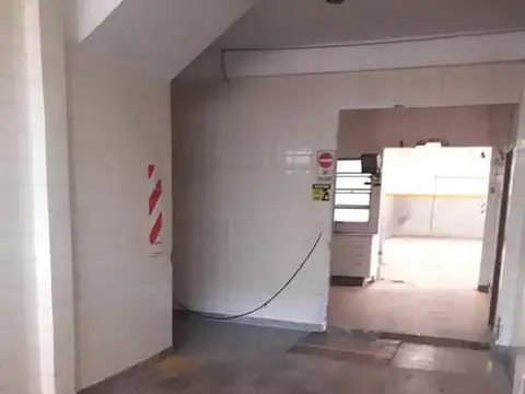 COCHABAMBA 700 - GALPON CON VIVIENDA - 400 MTS - VILLA MARTELLI - VENDE