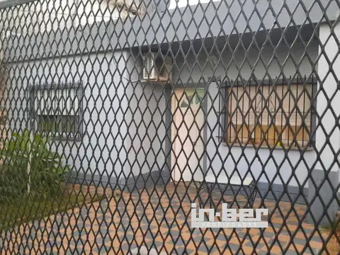 Casa - Venta - Argentina, Berazategui - Calle 39 5662