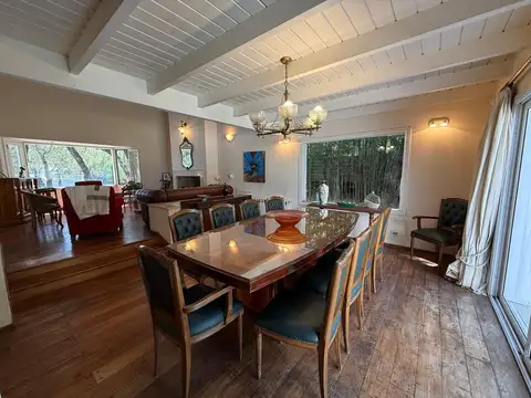 Casa en Alquiler de 3 dormitorios