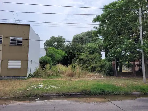 Terreno en Venta en 143/54 y 56 La Plata - Alberto Dacal Propiedades