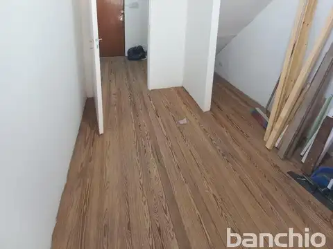 Oficina en Alquiler 50 años