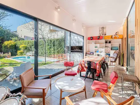 Hermosa Casa en Lote de  8,66x43,30