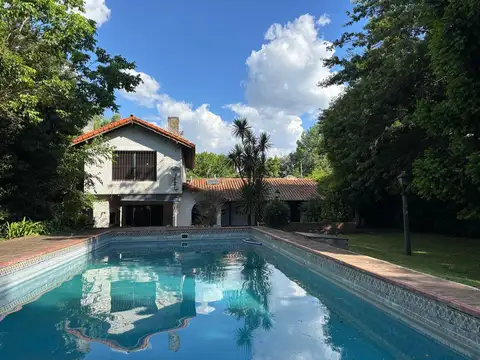 Casa a  la venta - Los Nogales.