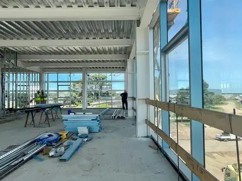 Oficina Monoambiente con 2 baños