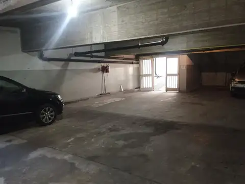 COCHERA EN VENTA - PARQUE CENTENARIO