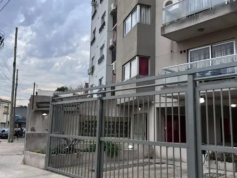 DEPARTAMENTO MONOAMBIENTE EN ALQUILER MORON