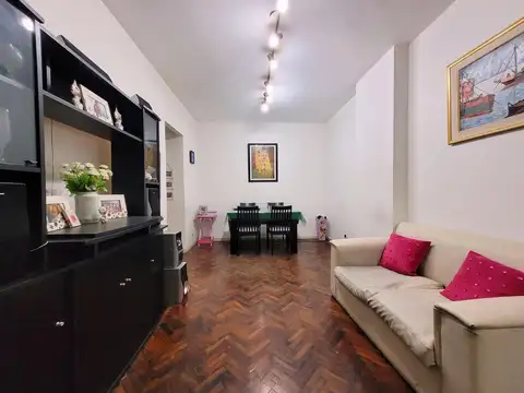 Av. Rivadavia  al 2100