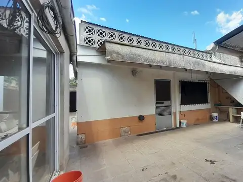 VENTA CASA 6 AMBIENTES MERLO LIBERTAD