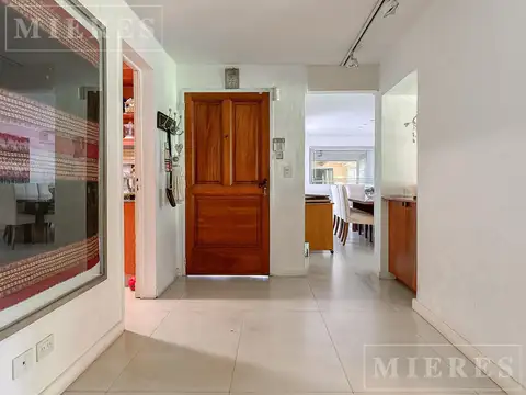 Casa en Alquiler Temporal con 3 cocheras