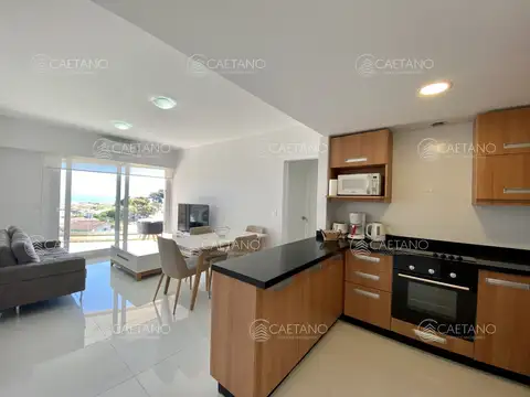 Departamento en Alquiler Temporal en Playa Mansa, USD 950