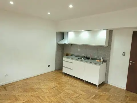 Depto Tipo Casa en Venta en Castelar Sur, USD 95.000