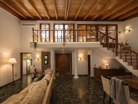Casa en Venta de 5 dormitorios