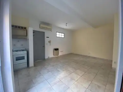 Depto Tipo Casa en Venta en Paternal, USD 64.000