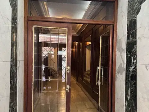 José Hernández 2300, Piso 1