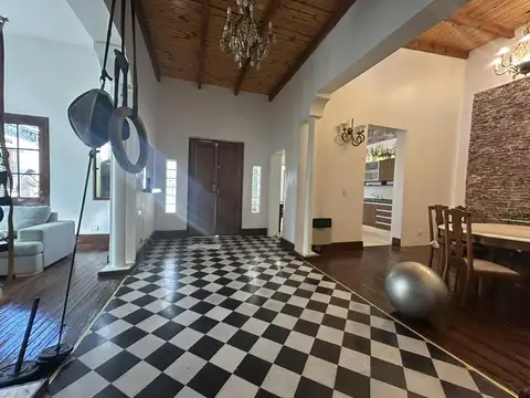 Casa en Venta al Oeste