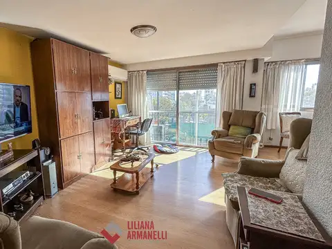 4 AMBIENTES CON DEPENDENCIA