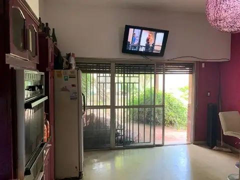 Casa 6 ambientes con 4 baños