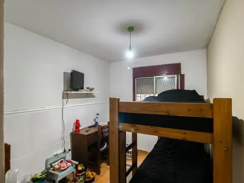 Depto Tipo Casa en Venta en Manuel B Gonnet, USD 30.000