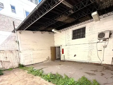 Galpon en Venta en Villa Luro, USD 750.000