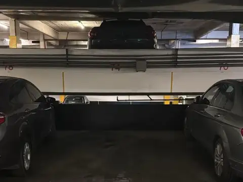 COCHERA EN MONSERRAT