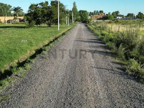 OPORTUNIDAD LOTE 300M2 - calle 14 y 660 BARRIO LOS FRESNOS