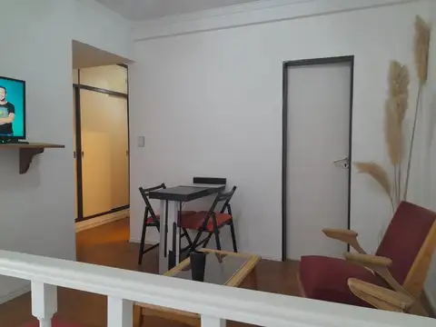 ALQUILER - V. Urquiza - 1 Ambiente divi  - con o sin muebles