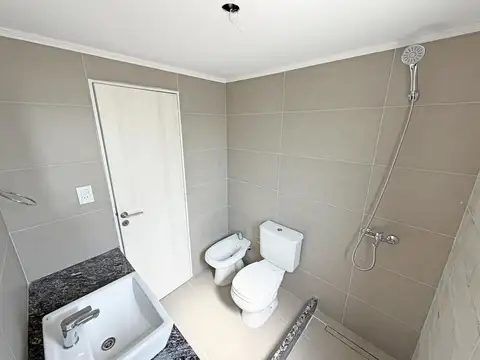 Departamento en Alquiler en San Lorenzo, $ 400.000