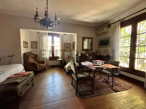 Casa en Venta en Olivos, USD 989.000