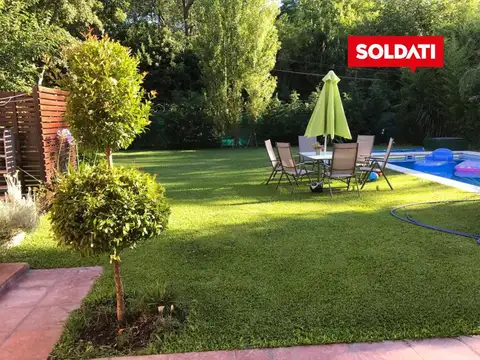 Casa en venta Sausalito - 6 ambientes jardin y pileta